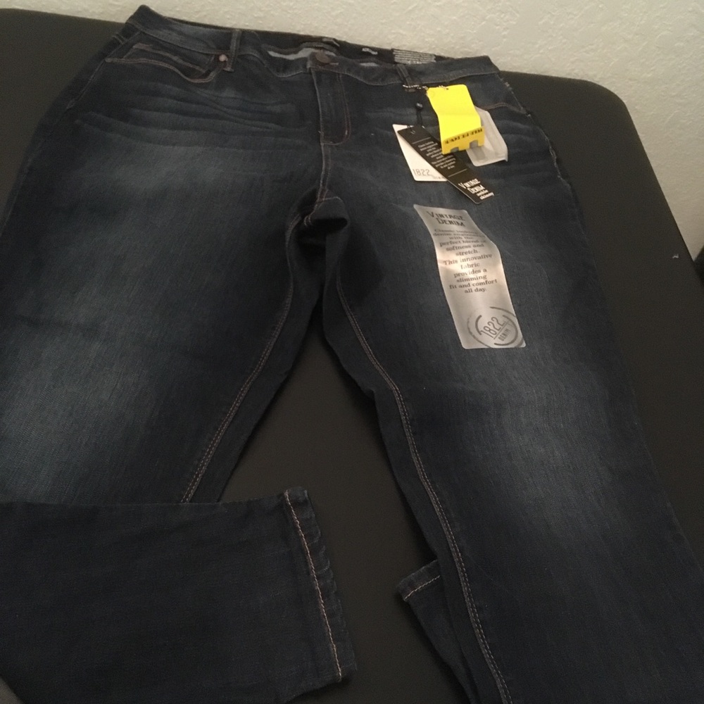 Women’s Plus 1822 Adrianna Denim jeans NWT 20W